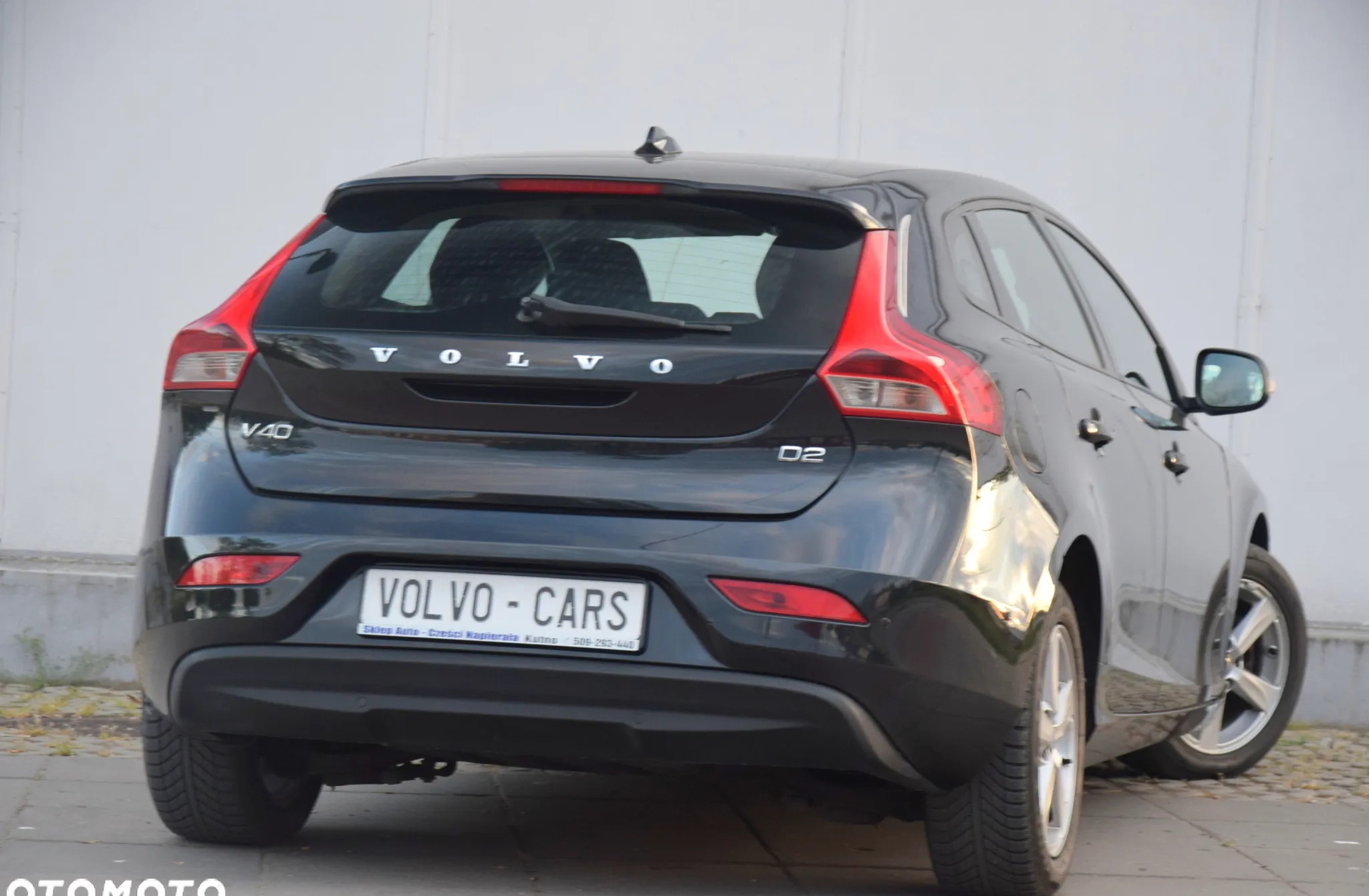 Volvo V40 cena 33700 przebieg: 206430, rok produkcji 2013 z Stryków małe 781